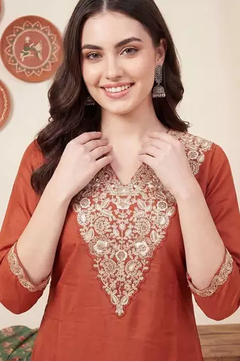 Women Ethnic Motifs Embroidered Regular Thread Work Kurta with Trousers & With Dupatta