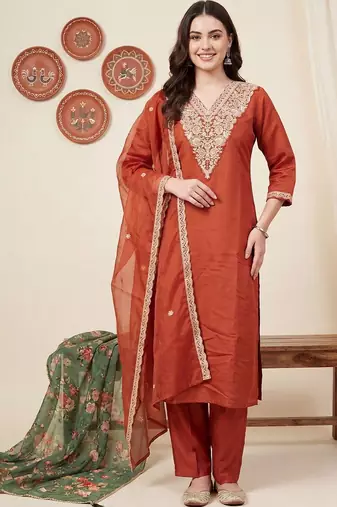 Women Ethnic Motifs Embroidered Regular Thread Work Kurta with Trousers & With Dupatta