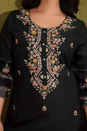Women Floral Embroidered Regular Beads and Stones Kurta with Trousers & Dupatta