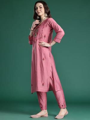 Floral Embroidered Thread Work Kurta with Trousers & With Dupatta 6