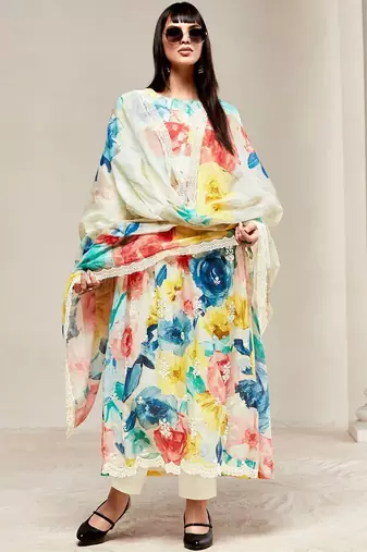 Women Floral Embroidered Empire Thread Work Kurta with Trousers & With Dupatta