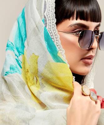 Women Floral Embroidered Empire Thread Work Kurta with Trousers & With Dupatta 5
