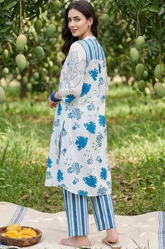 Women Floral Printed Regular Pure Cotton Kurta with Trousers & With Dupatta