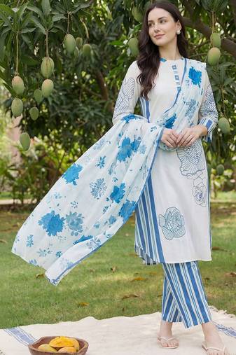 Women Floral Printed Regular Mirror Work Pure Cotton Kurta with Trousers & With Dupatta
