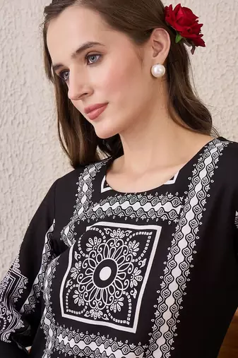 Floral Printed Round Neck Pure Cotton Straight Kurta With Trousers