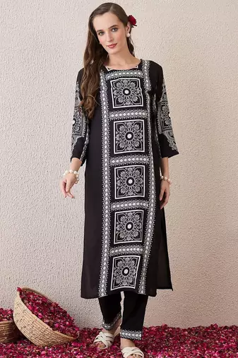 Floral Printed Round Neck Pure Cotton Straight Kurta With Trousers