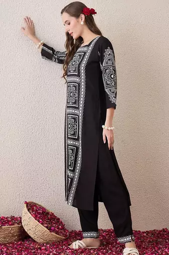 Floral Printed Round Neck Pure Cotton Straight Kurta With Trousers