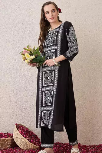 Floral Printed Round Neck Pure Cotton Straight Kurta With Trousers
