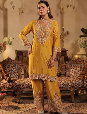 Women Paisley Embroidered Kurta with Palazzos & Dupatta 5