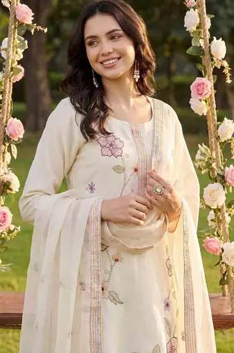 Women Floral Embroidered Regular Thread Work Kurta with Trousers & With Dupatta