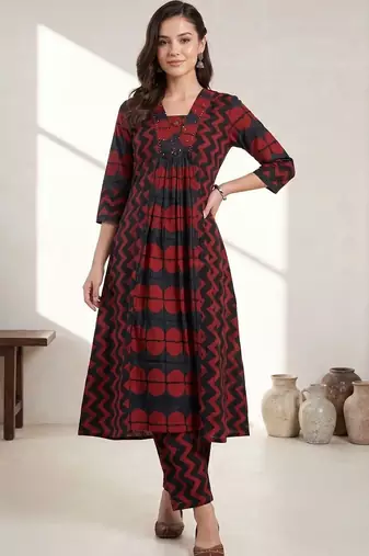Women Printed Regular Pure Cotton Kurta with Trousers