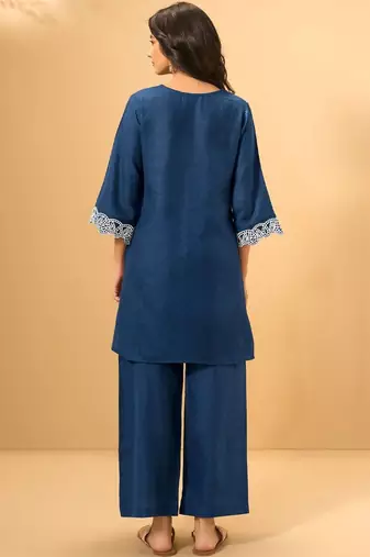 Women Ethnic Motifs Embroidered Regular Thread Work Linen Kurta with Palazzos
