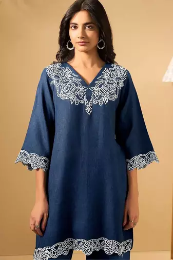 Women Ethnic Motifs Embroidered Regular Thread Work Linen Kurta with Palazzos