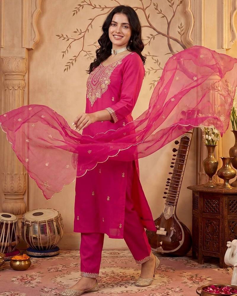 Women Ethnic Motifs Embroidered Regular Kurta with Trousers & With Dupatta