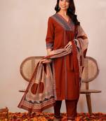 Women Ethnic Motifs Yoke Design Empire Thread Work Pure Cotton Kurta with Trousers & With Dupatta