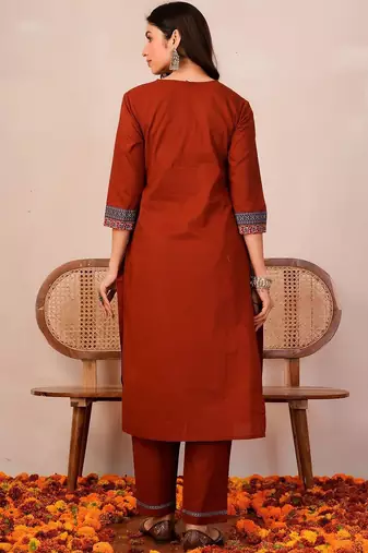 Women Ethnic Motifs Yoke Design Empire Thread Work Pure Cotton Kurta with Trousers & With Dupatta