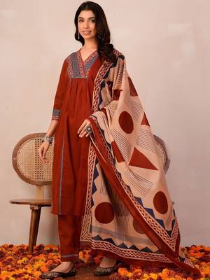 Women Ethnic Motifs Yoke Design Empire Thread Work Pure Cotton Kurta with Trousers & With Dupatta 7