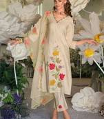 Women Floral Embroidered Regular Thread Work Kurta with Trousers & With Dupatta