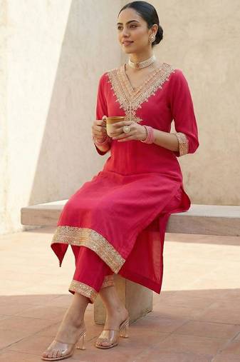 Women Ethnic Motifs Embroidered Regular Thread Work Kurta with Trousers