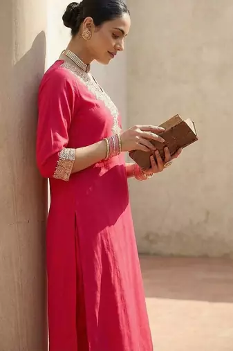 Women Ethnic Motifs Embroidered Regular Thread Work Kurta with Trousers