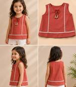 Red cotton plain top for girl