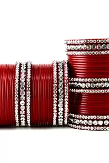 acrylic plastic suhag panjubi chura red colour  size-2.4,2.6,2.8,2.10