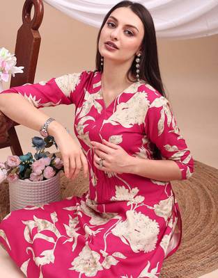 Pink rayon floral print ethnic kurta palazzo set 2