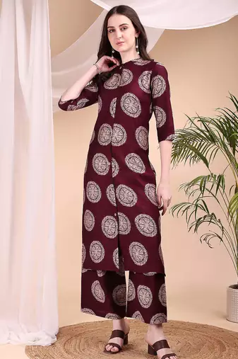 Wine silk blend geometric print ethnic kurta palazzo set