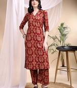 Maroon silk blend geometric print ethnic kurta palazzo set