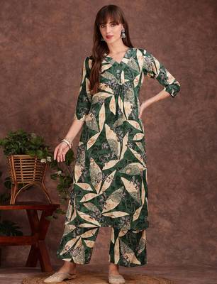 Green rayon floral print ethnic kurta palazzo set 1
