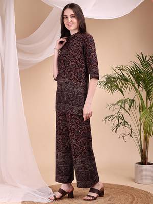 Maroon rayon floral print ethnic kurta palazzo set 4