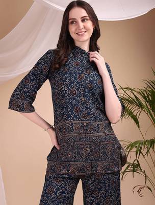 Navy-blue rayon floral print ethnic kurta palazzo set 2