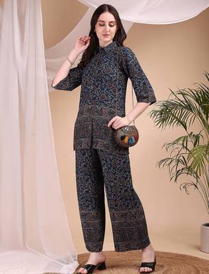 Navy-blue rayon floral print ethnic kurta palazzo set 5
