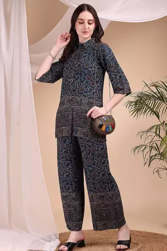 Navy-blue rayon floral print ethnic kurta palazzo set