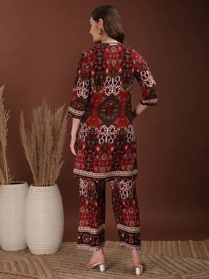 Multicolor rayon floral print ethnic kurta palazzo set 3