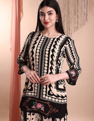 Black crepe floral print ethnic kurta palazzo set 2