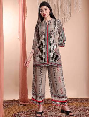 Brown crepe floral print ethnic kurta palazzo set 1