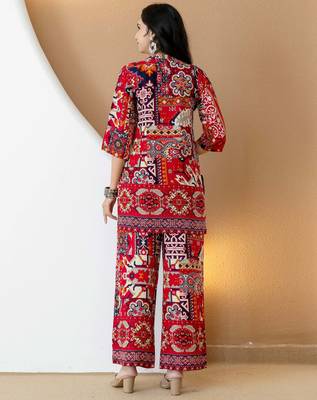 Pink rayon geometric print ethnic kurta palazzo set 3