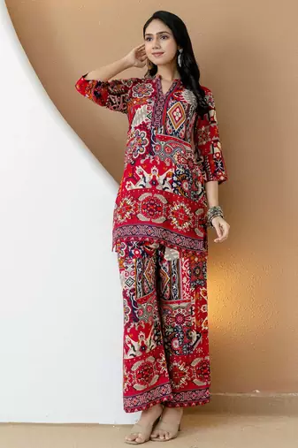 Pink rayon geometric print ethnic kurta palazzo set