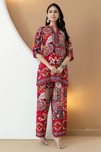 Pink rayon geometric print ethnic kurta palazzo set