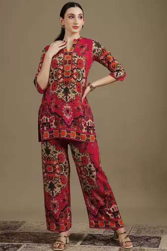 Pink rayon geometric print ethnic kurta palazzo set