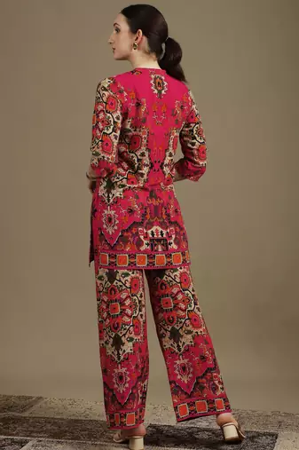 Pink rayon geometric print ethnic kurta palazzo set