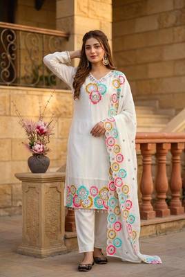 White Color Embroidery And Sequance Work Silk Blend Salwar Suit 2