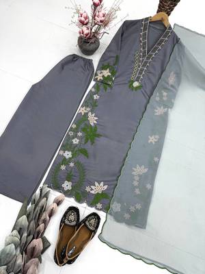 Grey Color Embroidery And Thread Work  Silk Blend Salwar Suit 4