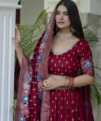 Women's Vichitra Silk Lehenga Choli 3