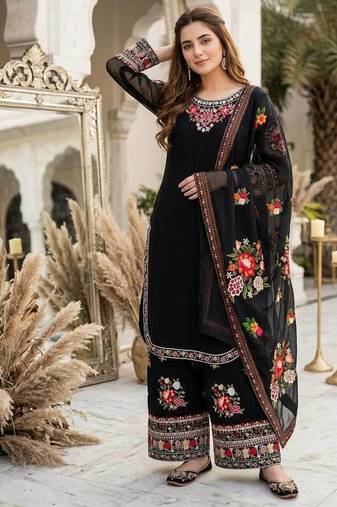 Black Color Thread And Embroidery Work Fuax Georgete Salwar Suit