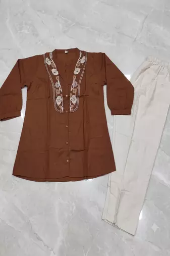 Chocolate brown embroidered short tunic kurti with off-white bottom set