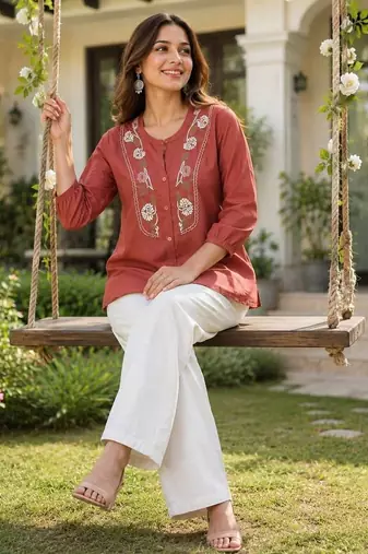 Peach embroidered short tunic kurti with off-white bottom set
