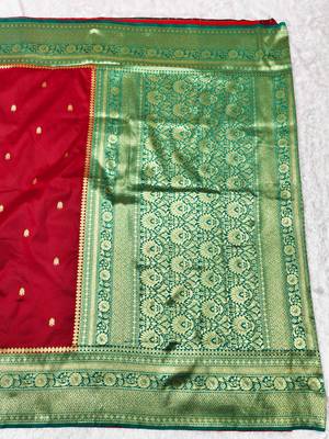 maroon zari woven banarasi silk blend traditional saree with blouse piece 2