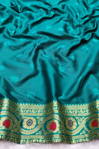 maroon zari woven banarasi silk blend traditional saree with blouse piece